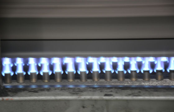 สายการผลิตไอศกรีมโคนหลากสี 2.0hp อัตโนมัติเต็มรูปแบบ